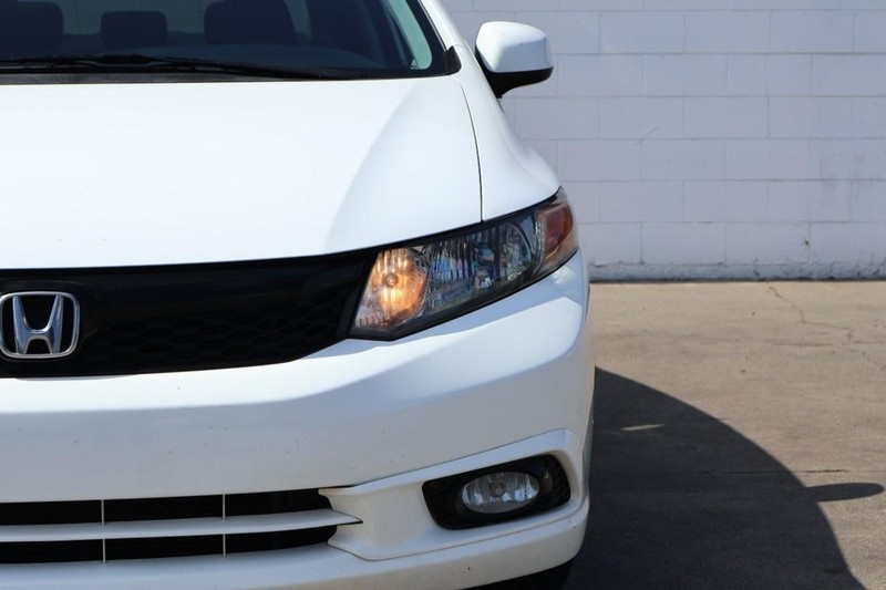 2012 Honda Civic Si photo 2