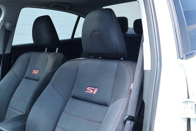 2012 Honda Civic Si photo 15