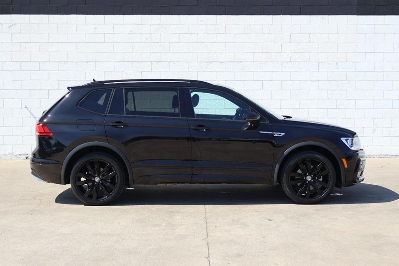 2021 Volkswagen Tiguan SE R-Line Black photo 4