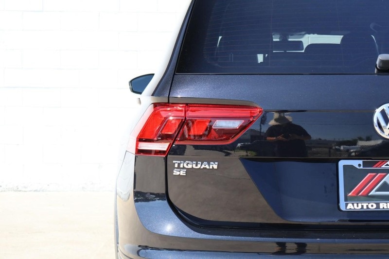 2021 Volkswagen Tiguan SE R-Line Black photo 7