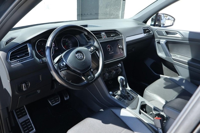2021 Volkswagen Tiguan SE R-Line Black photo 17