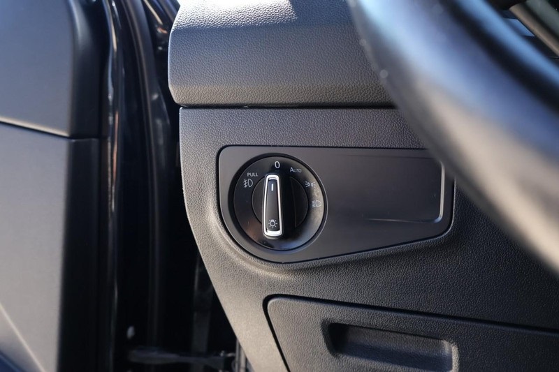 2021 Volkswagen Tiguan SE R-Line Black photo 18
