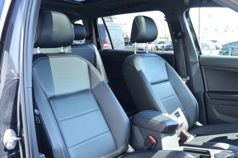 2021 Volkswagen Tiguan SE R-Line Black photo 23
