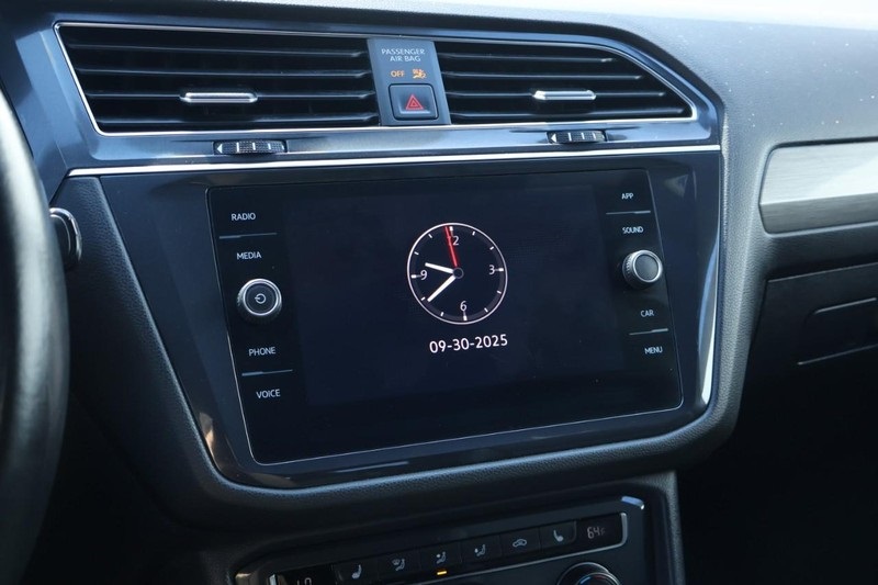 2021 Volkswagen Tiguan SE R-Line Black photo 33