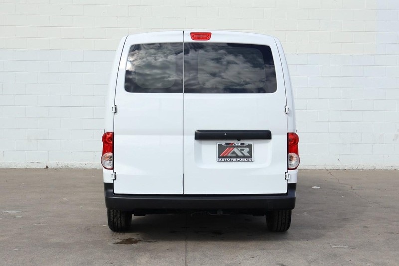 2019 Nissan NV200 S photo 6