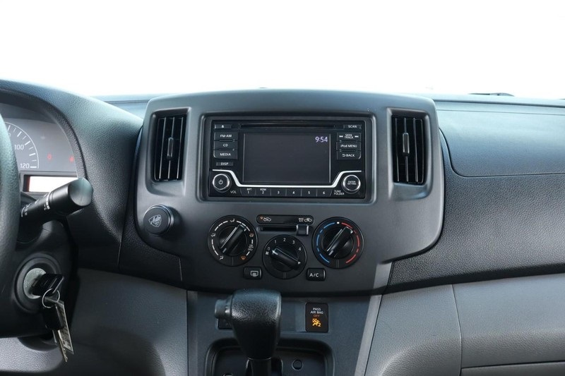 2019 Nissan NV200 S photo 21