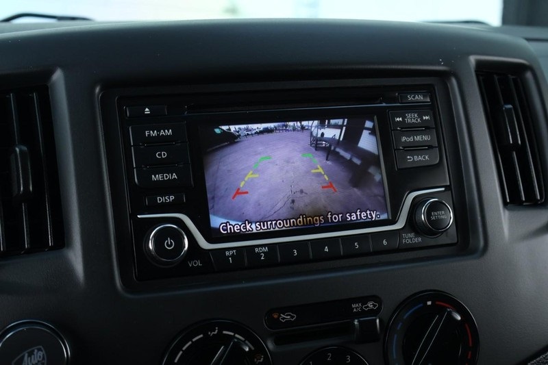 2019 Nissan NV200 S photo 26