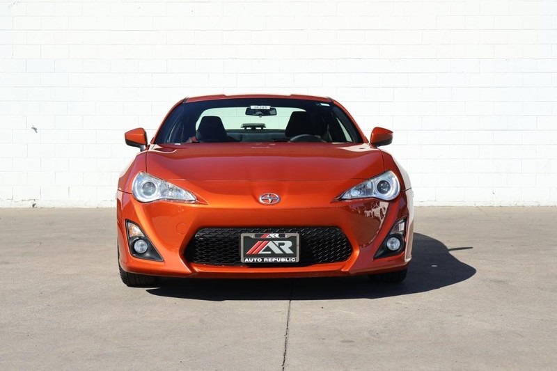 2015 Scion FR-S Base photo 2