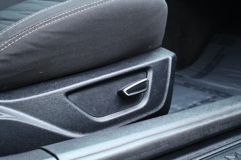 2016 Ford Mustang EcoBoost photo 20