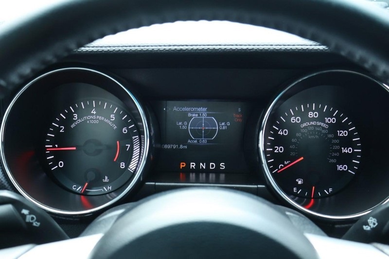 2016 Ford Mustang EcoBoost photo 23