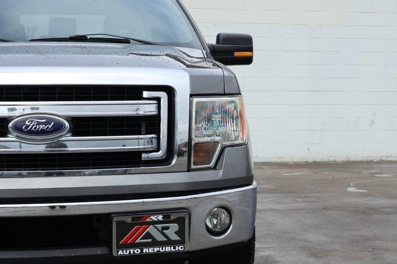 2013 Ford F-150 XLT photo 4