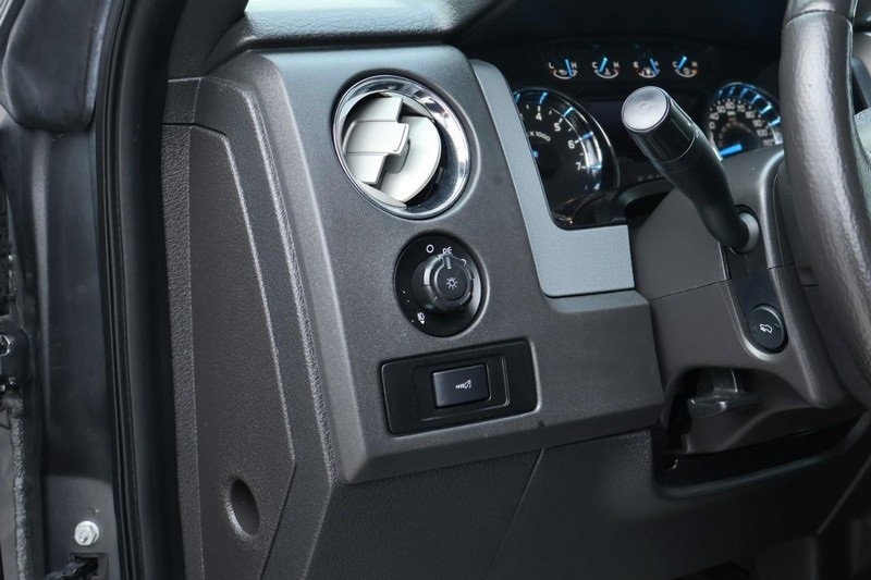 2013 Ford F-150 XLT photo 15