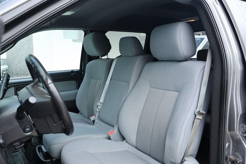 2013 Ford F-150 XLT photo 16