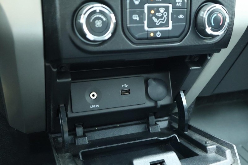 2013 Ford F-150 XLT photo 29