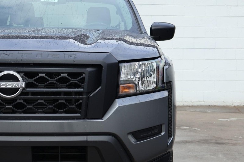 2022 Nissan Frontier S photo 4