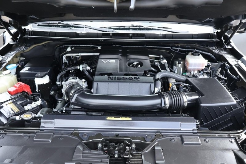 2022 Nissan Frontier S photo 12