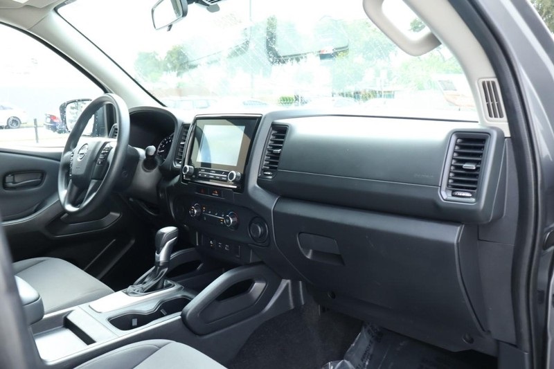 2022 Nissan Frontier S photo 20
