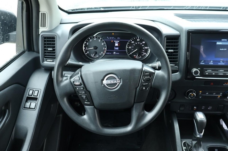 2022 Nissan Frontier S photo 25