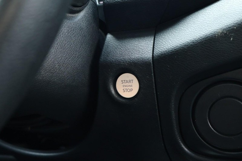 2022 Nissan Frontier S photo 28