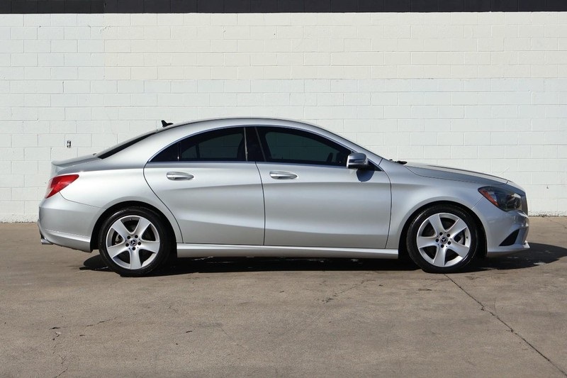 2016 Mercedes Benz CLA 250 photo 3