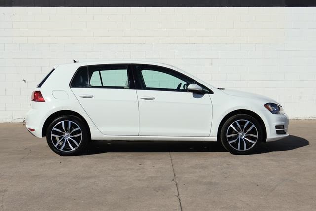 2016 Volkswagen Golf Base TDI SEL photo 4