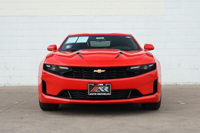 2022 Chevrolet Camaro 1LS 1LT photo 2