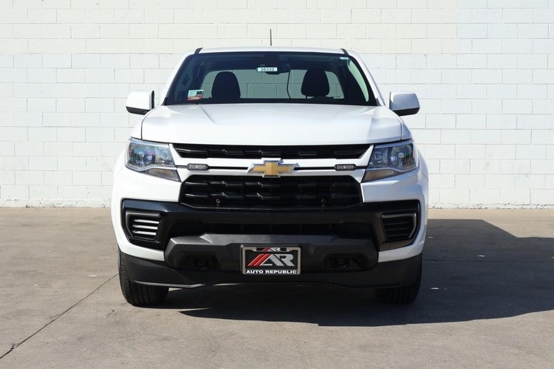 2022 Chevrolet Colorado LT photo 3