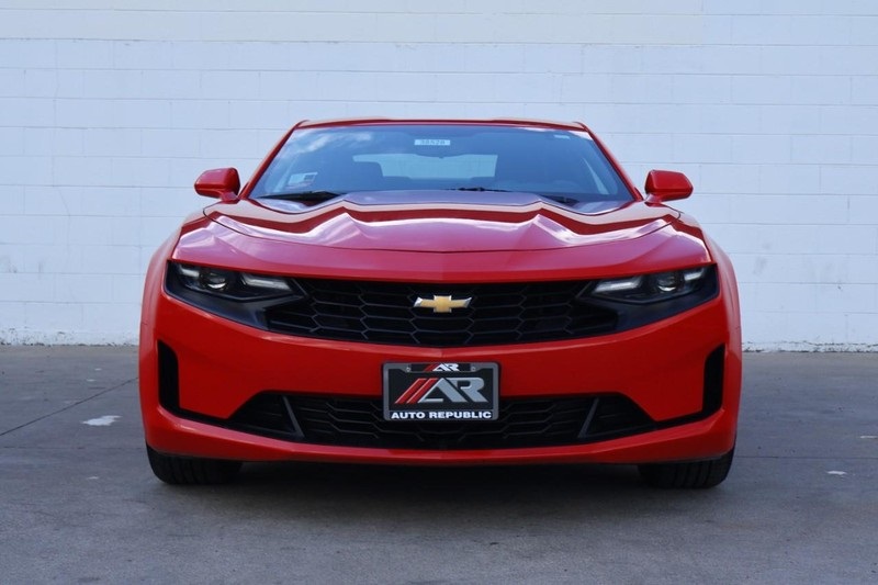 2022 Chevrolet Camaro 1LS 1LT photo 2