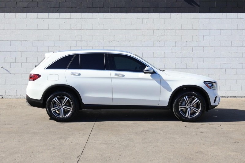 2020 Mercedes Benz GLC 300 photo 4
