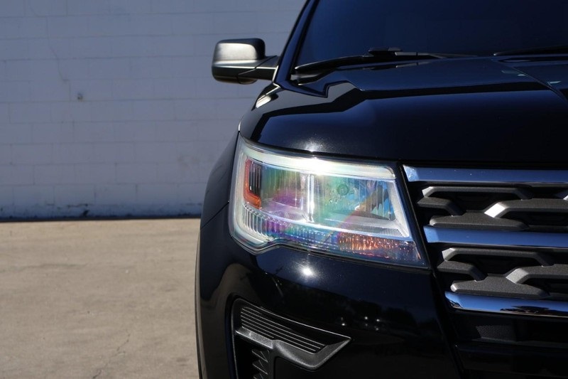 2018 Ford Explorer Base photo 3