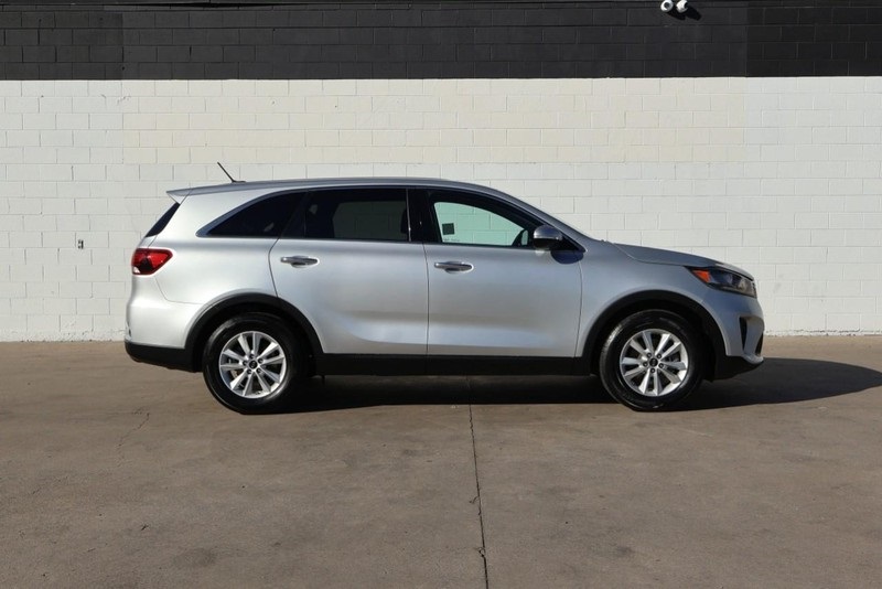 2020 Kia Sorento LX V6 photo 4