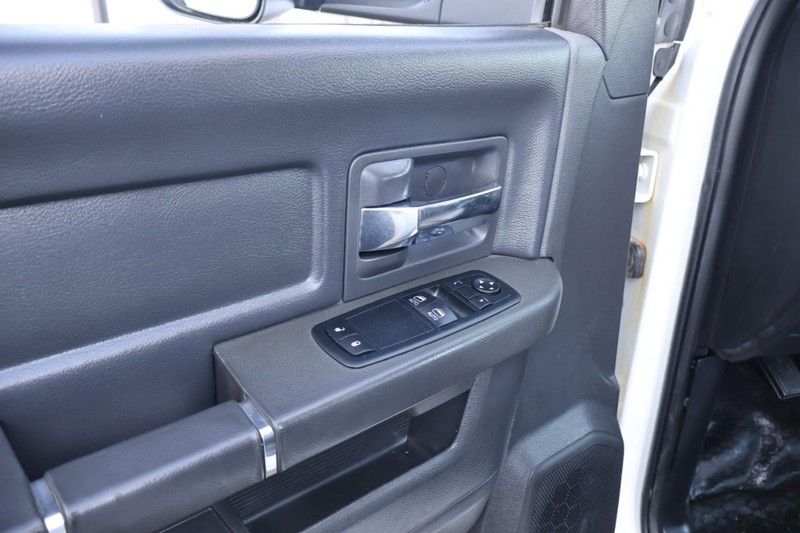 2011 Dodge Ram 5500 - Photo 26