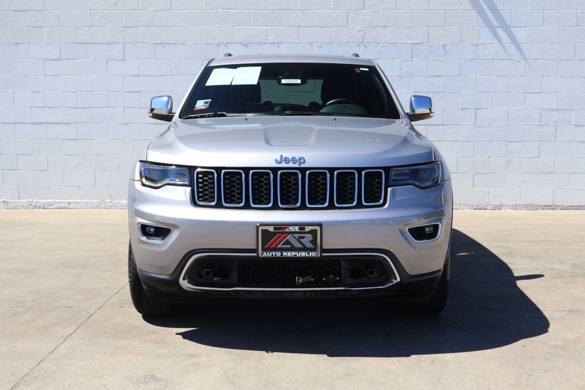 2017 Jeep Grand Cherokee Limited - Photo 2