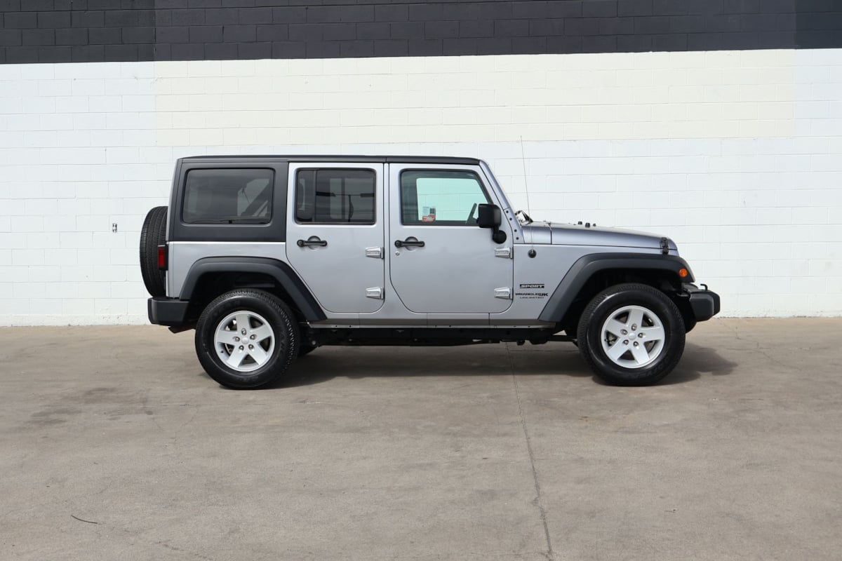 2018 Jeep Wrangler JK Unlimited Sport S - Photo 4