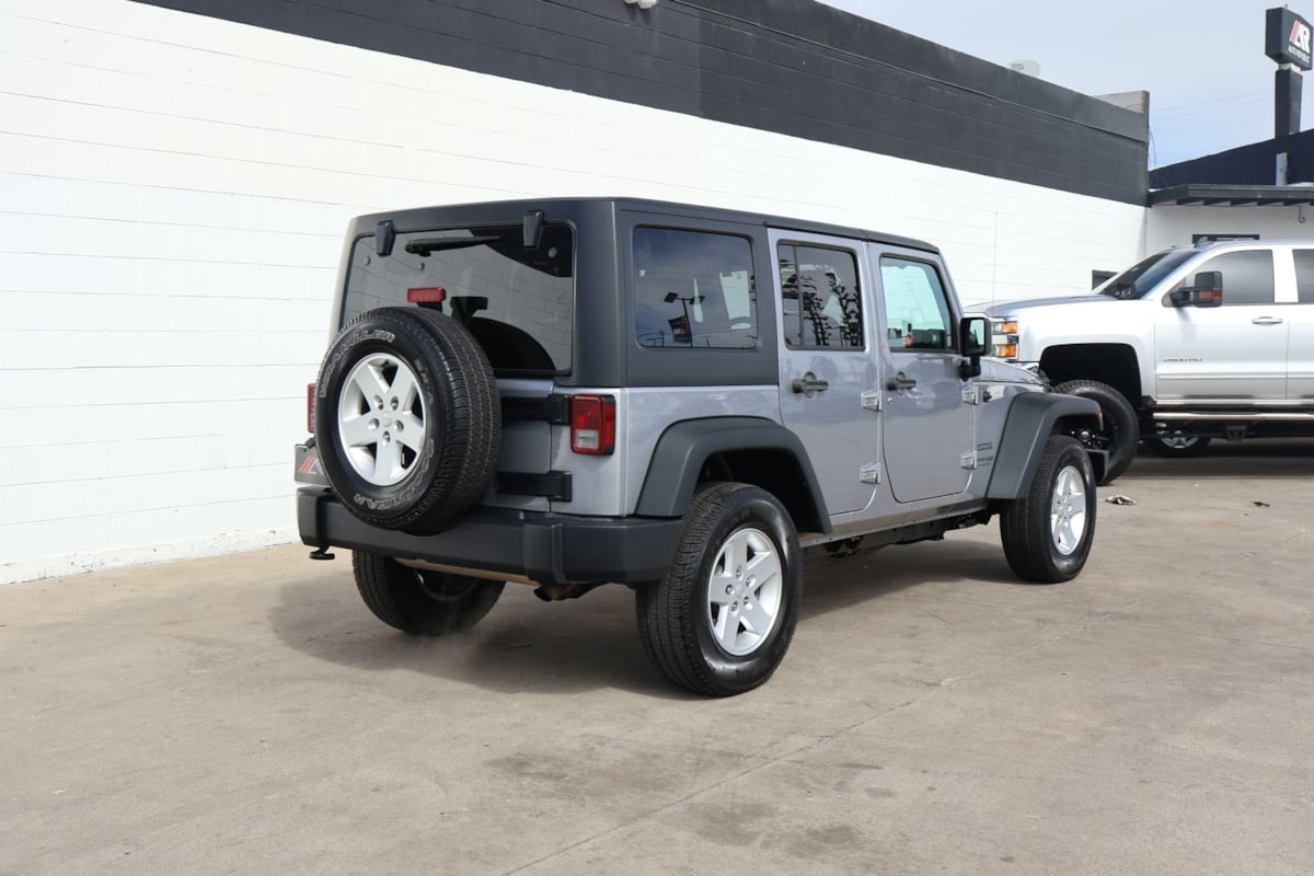 2018 Jeep Wrangler JK Unlimited Sport S - Photo 5