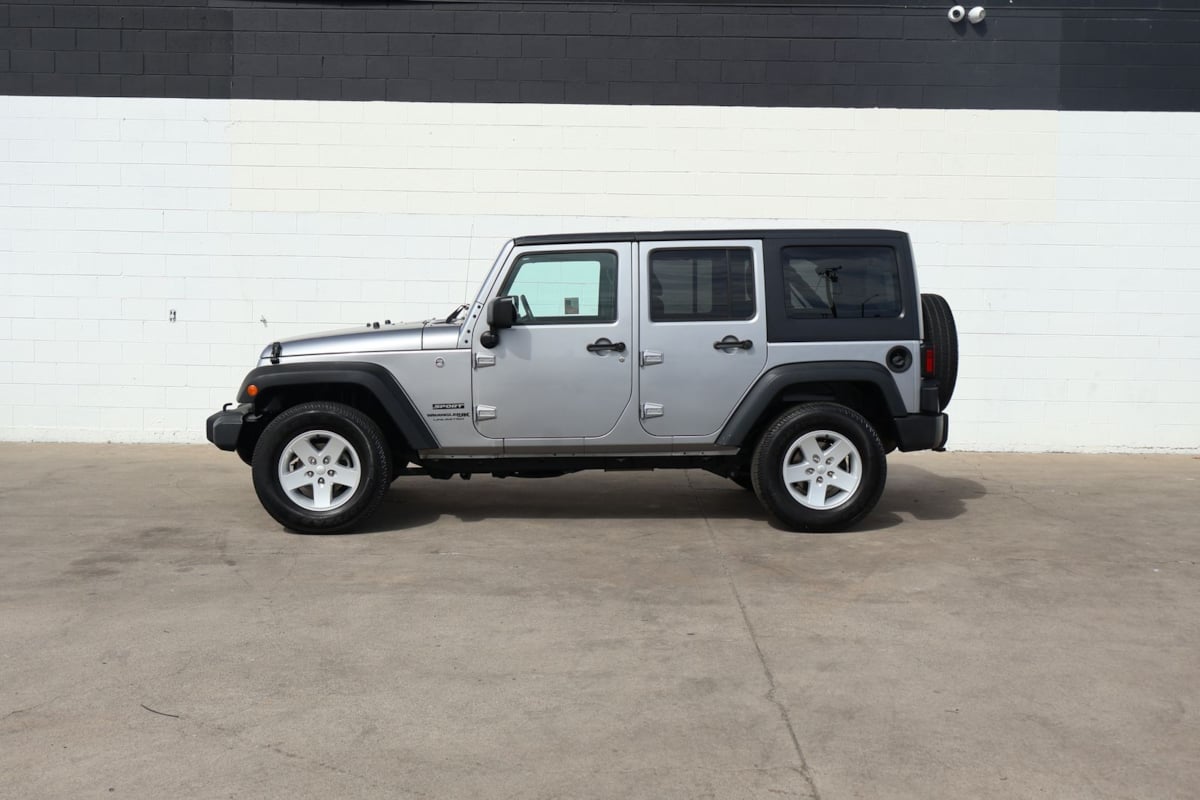 2018 Jeep Wrangler JK Unlimited Sport S - Photo 10