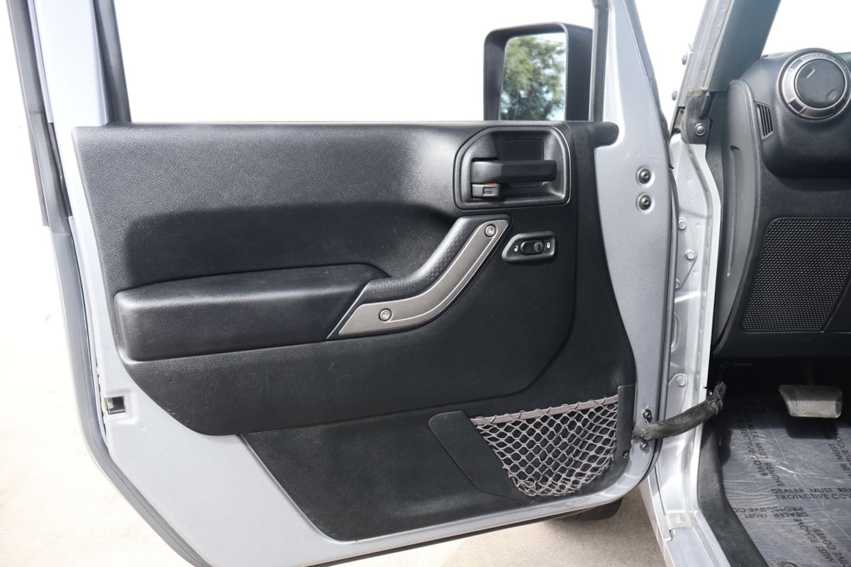 2018 Jeep Wrangler JK Unlimited Sport S - Photo 14