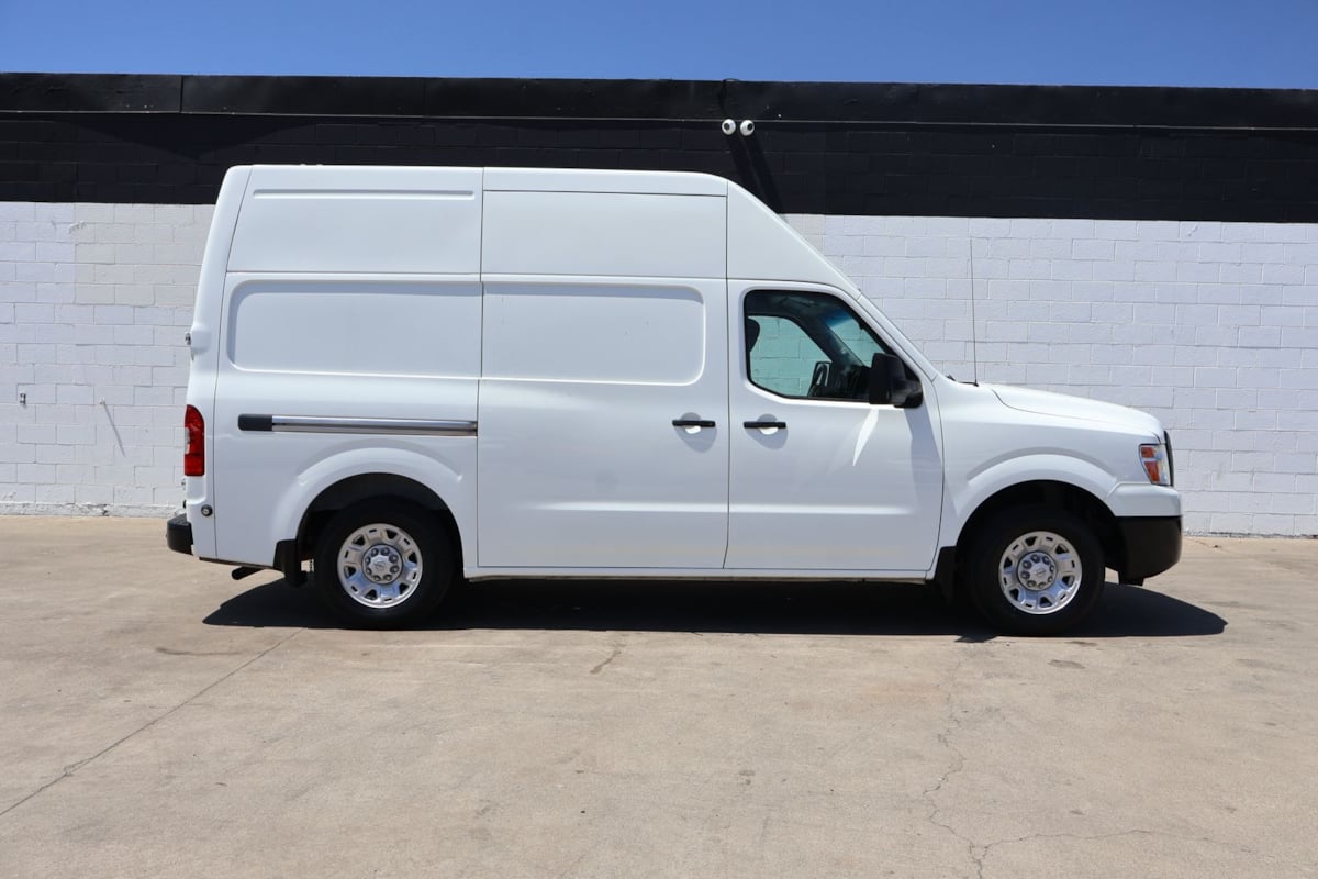 2021 Nissan NV Cargo SV