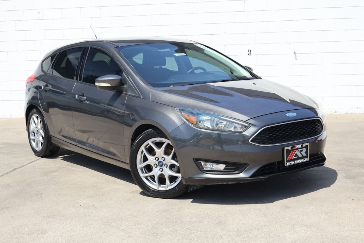 2015 Ford Focus 5 Door Hatch SE's photo