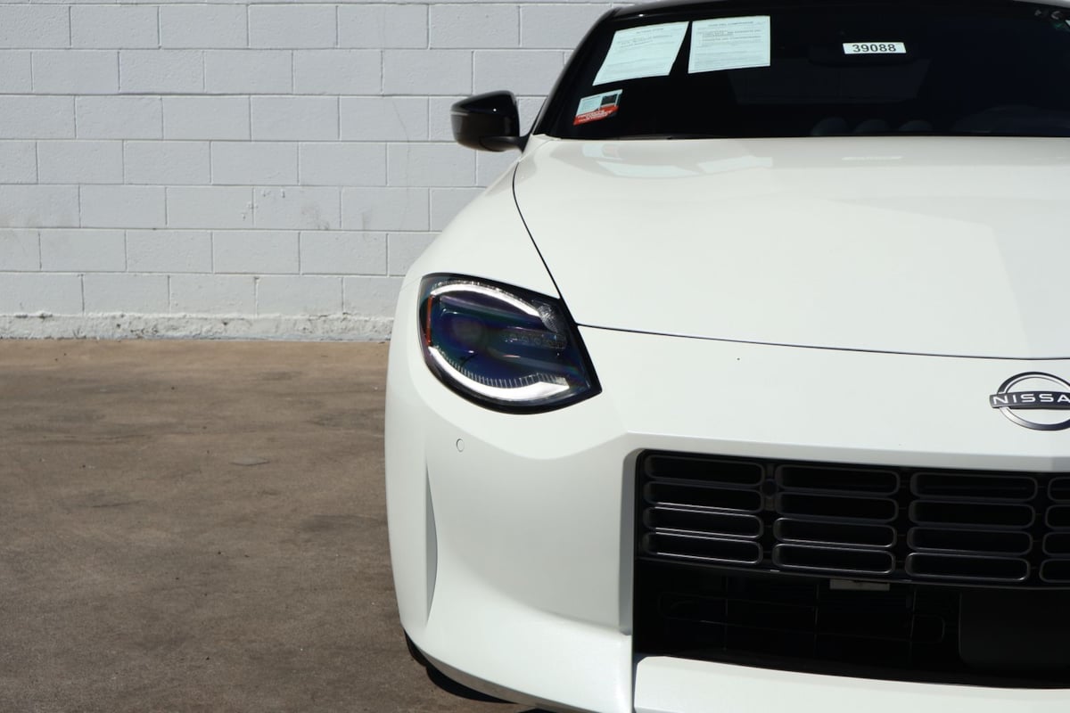 2025 Nissan Z Performance - Photo 3