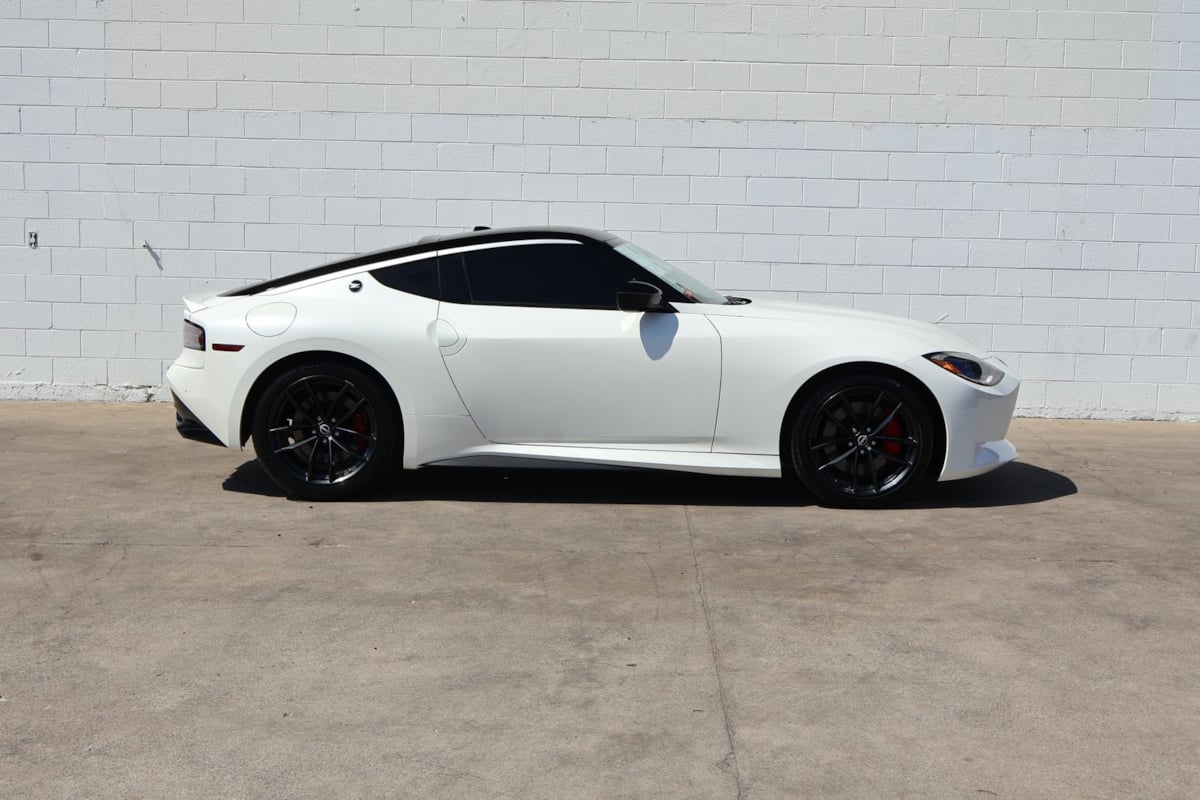 2025 Nissan Z Performance - Photo 4