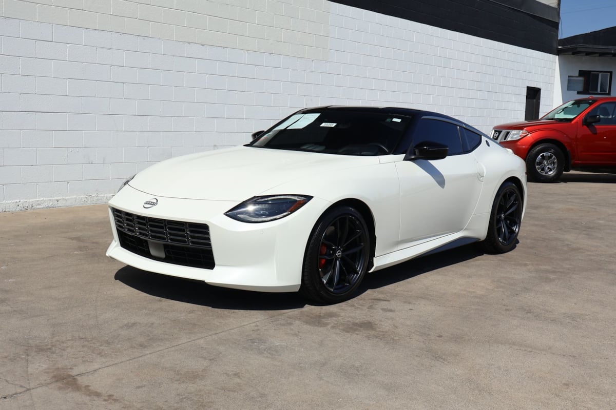 2025 Nissan Z Performance - Photo 10