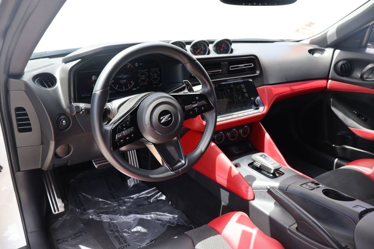 2025 Nissan Z Performance - Photo 15