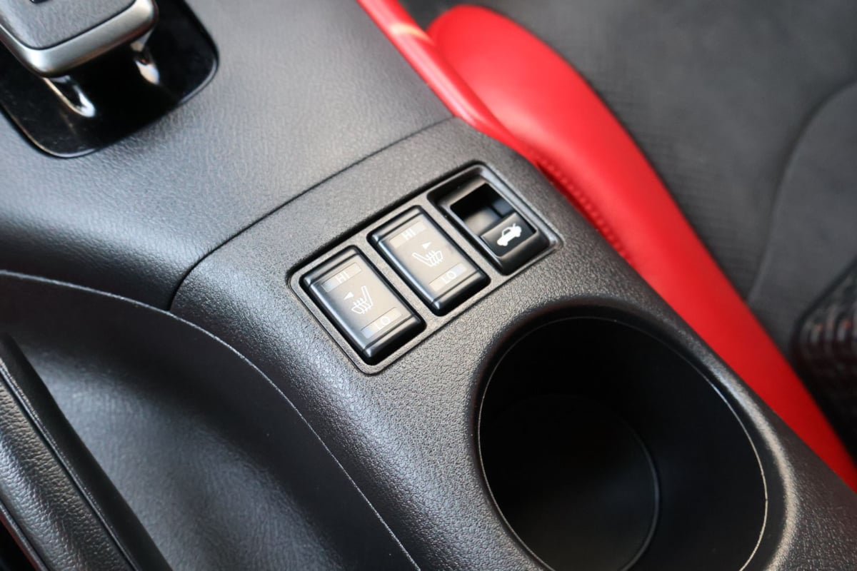 2025 Nissan Z Performance - Photo 30
