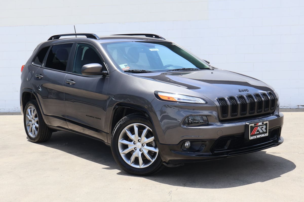 2018 Jeep Cherokee Tech Connect's photo