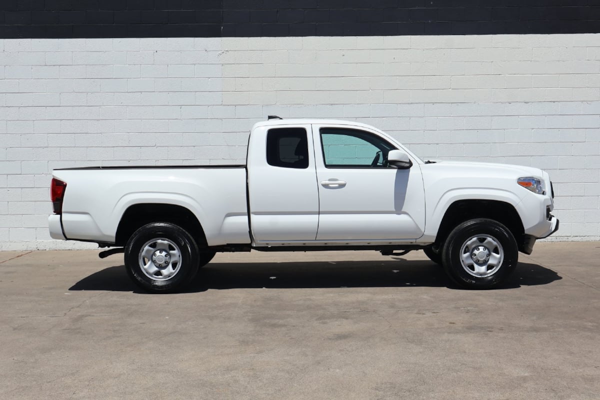 2022 Toyota Tacoma 4WD SR5