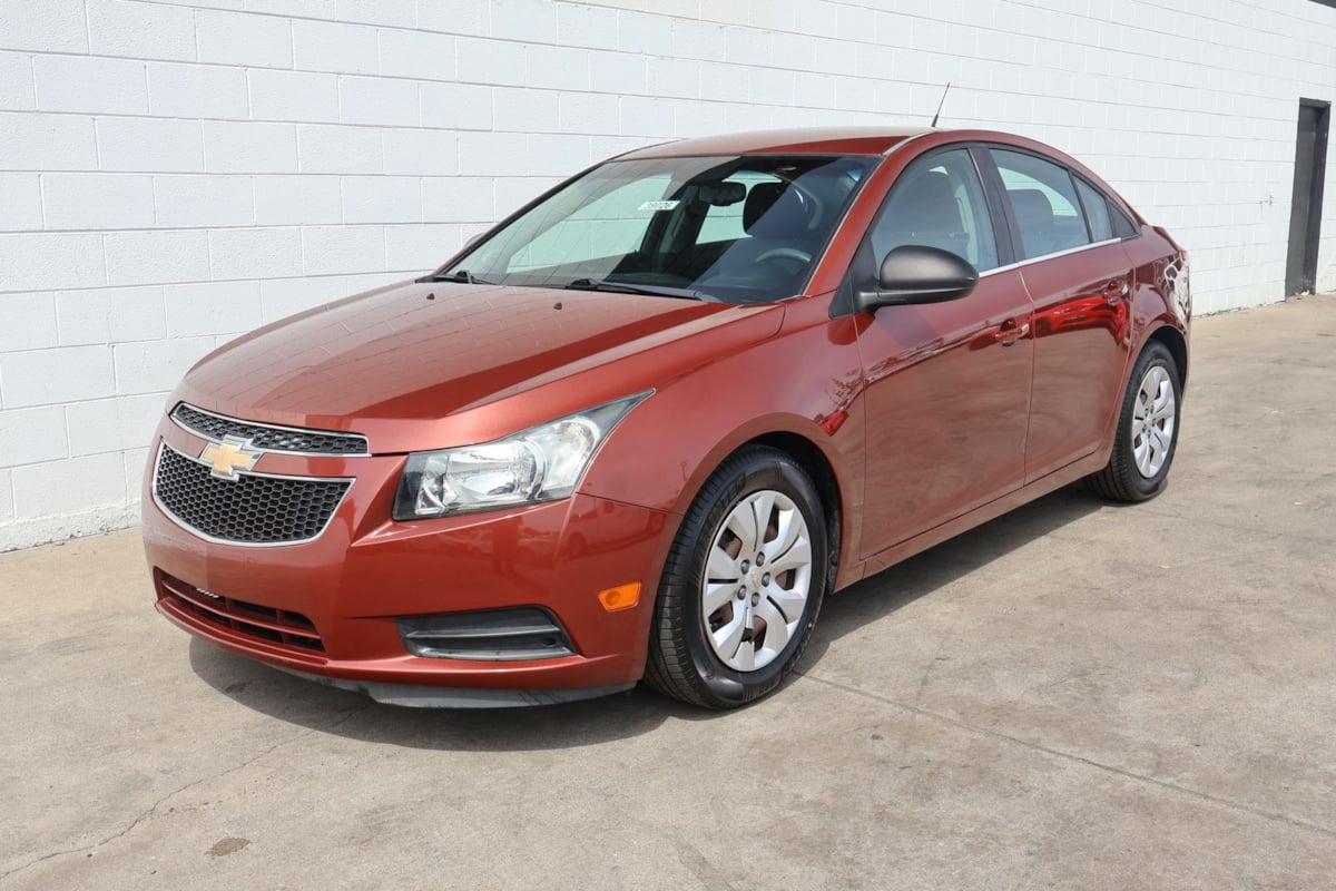 2012 Chevrolet Cruze LS - Photo 11