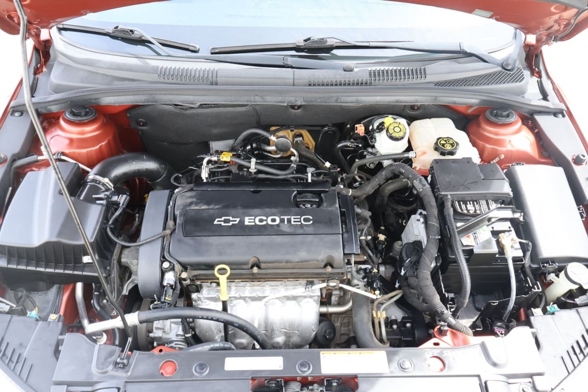 2012 Chevrolet Cruze LS - Photo 12