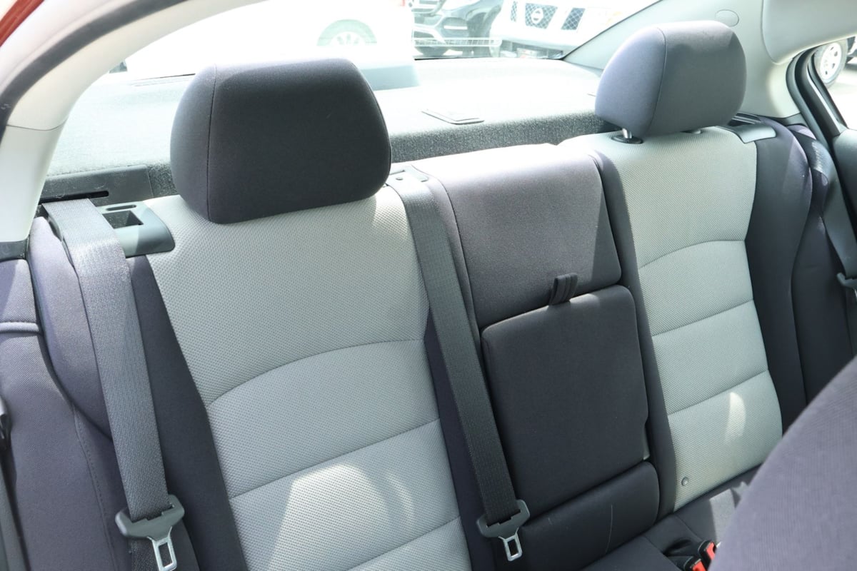 2012 Chevrolet Cruze LS - Photo 21