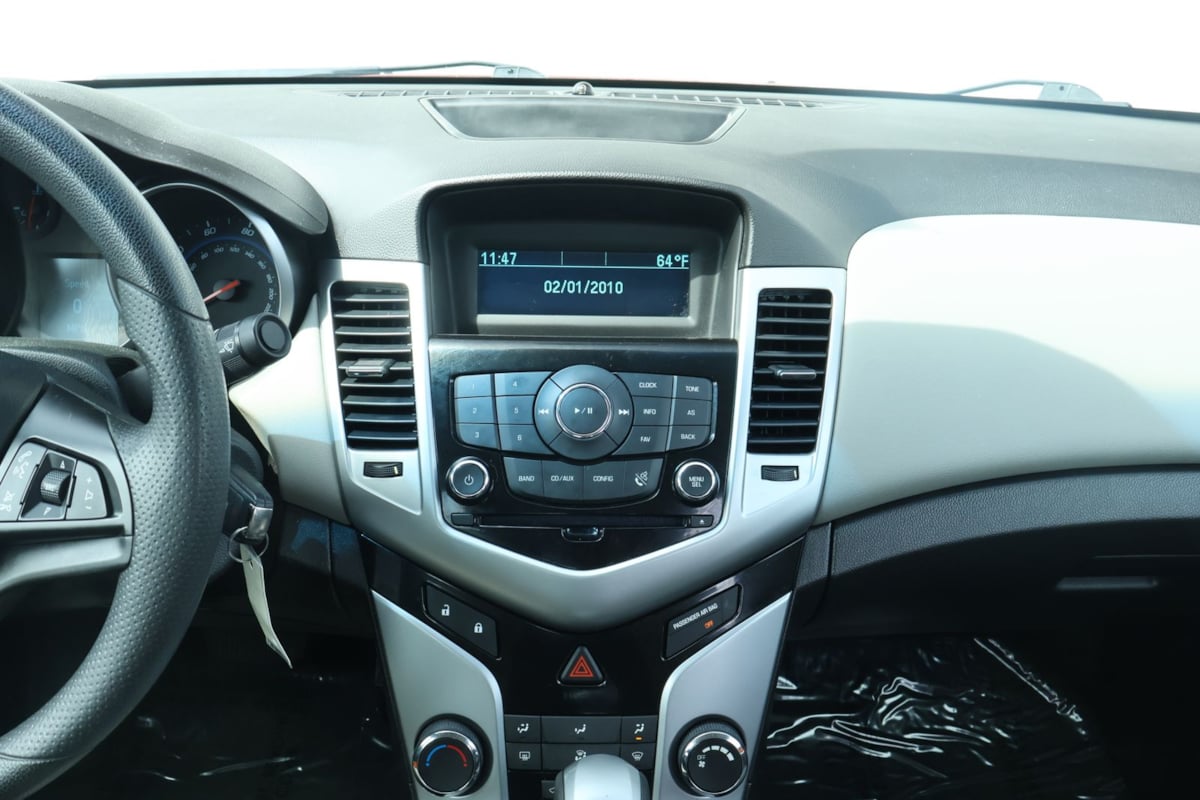 2012 Chevrolet Cruze LS - Photo 26